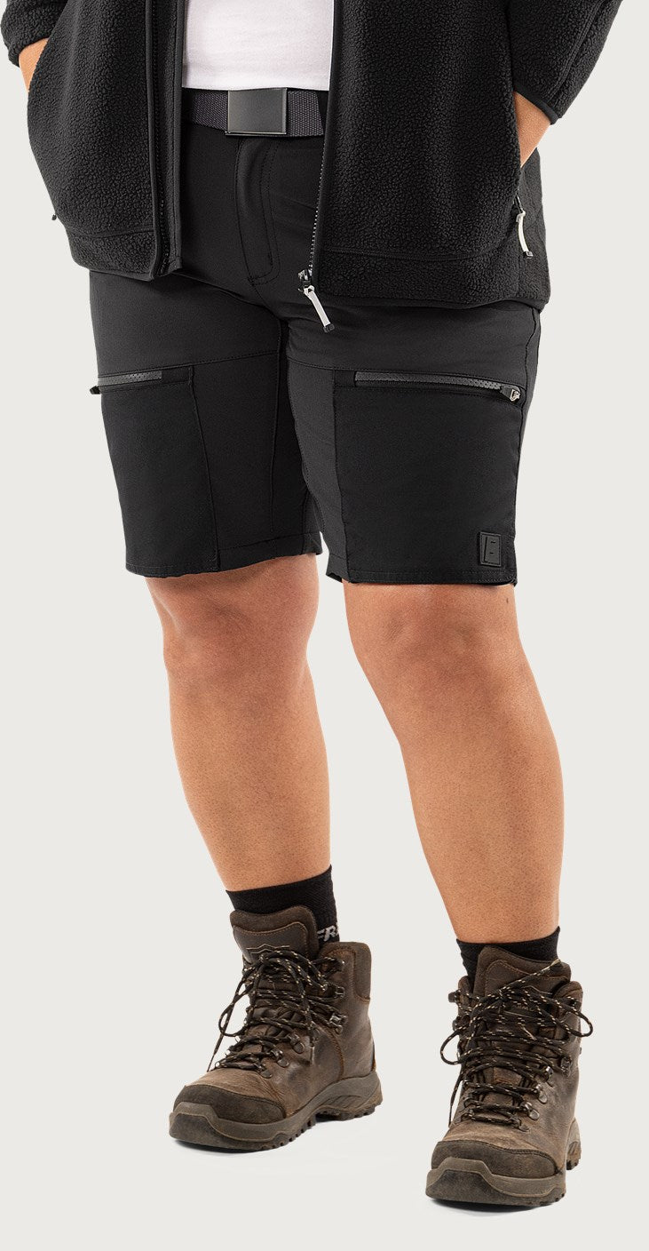 Carbon semistretch shortsit naisten - Musta